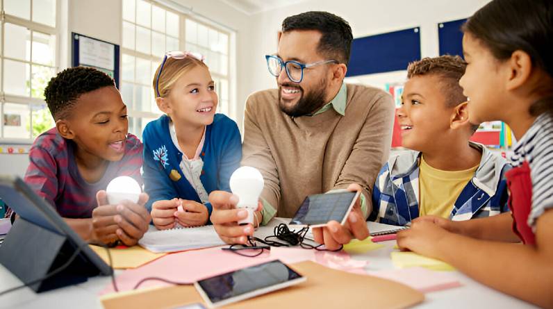 How Technology is Transforming Education Opportunities, Challenges, and the Future of Learning